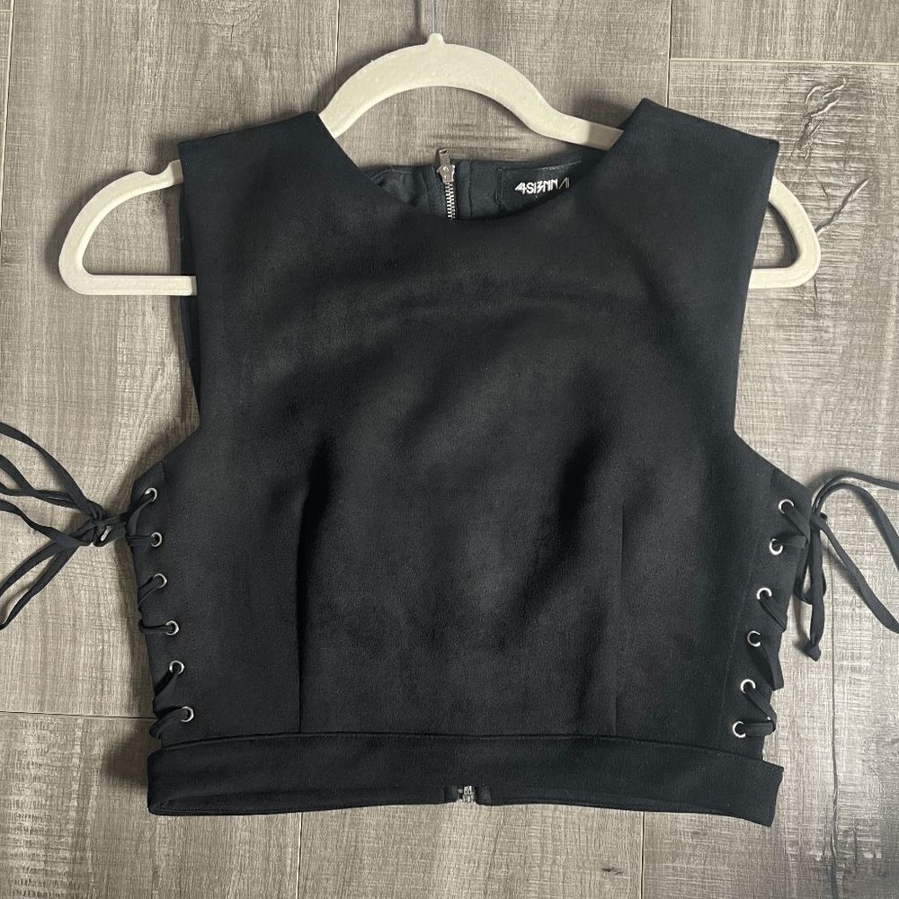 4SI3NNA Faux Suede Lace Up Side Crop Top Size XS​​​​​​ - Picture 4 of 10